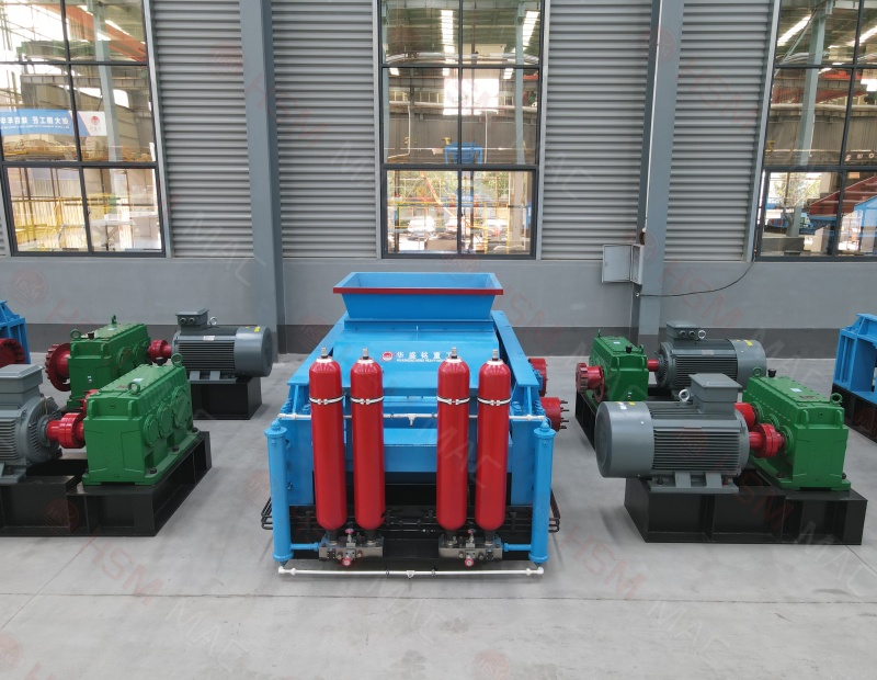 白剛玉對輥破碎機(jī)