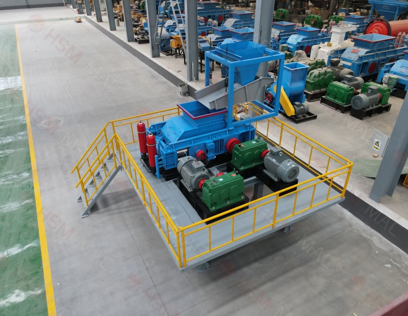 鋁土礦對(duì)輥破碎機(jī)