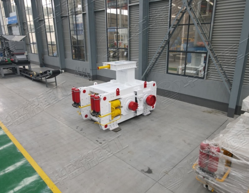 礦廠用高壓輥磨機(jī)